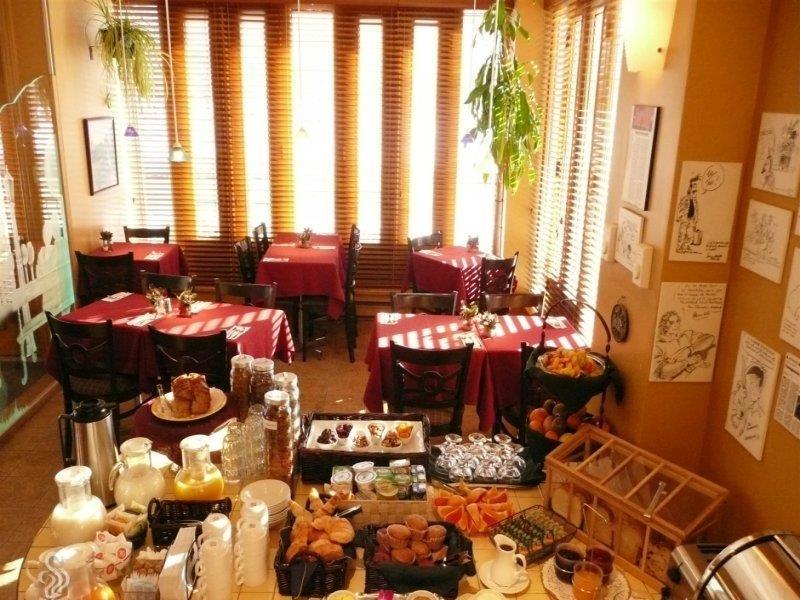 Auberge De La Fontaine Монреаль Экстерьер фото